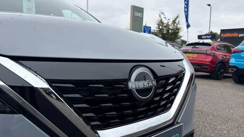 Nissan Qashqai 1.5 E-Power Acenta Premium 5dr Auto Hybrid Hatchback